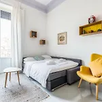 New Aparthotel, 2 Guests, Wi-fi, Viale Umbria 4* Mailand