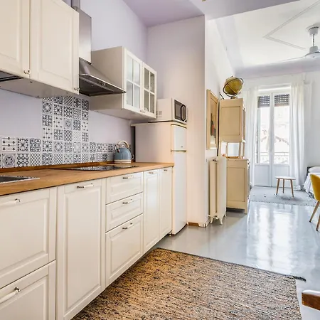 New Aparthotel, 2 Guests, Wi-fi, Viale Umbria Lejlighed 4*